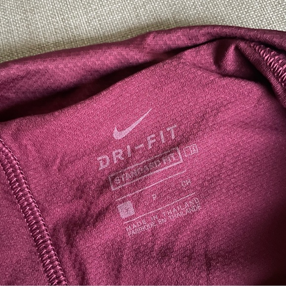 Nike Women’s Dri-Fit UV Victory Golf Skort Small S villain red Skirt w/ shorts - Picture 10 of 16